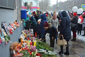 Акция памяти жертв пожара в Кемерово, 28.03.2018 г.