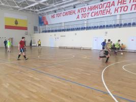 турниры по баскетболу и мини-футболу среди мужских команд 18 , посвященные Дню защитника Отечества.