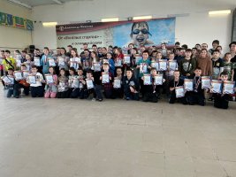 4 марта пловцы СШ «Рекорд» приняли участие а открытом первенстве СШ «Александр Невский» по плаванию, посвященном Международному женскому дню
