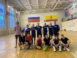 21 января  на базе СШ  "Рекорд" прошли игры 4 тура открытого Чемпионата Александро-Невского района по волейболу