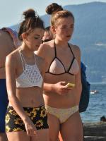 Two cute bikini teens [020]