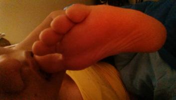Cousin feet