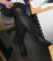thick legs in tights
