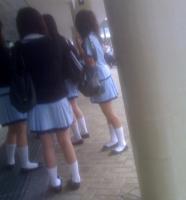 japanese schoolgirls