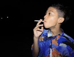 Indonesian boys smoking  24