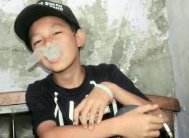 More Indonesian boys smoking  7