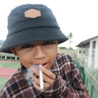 Bandung boys smoking  3