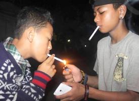 More Indonesian boys smoking
