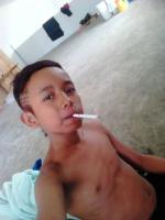 Indonesian boys smoking  2
