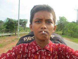 Indonesian boys smoking 8