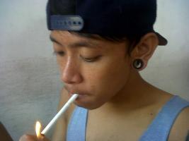 Indonesian boys smoking 4