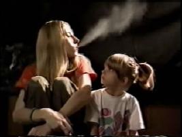 Bad mom teaching her daughter how to Smoke !
